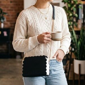 Talbots Plano Scalloped Leather Crossbody Bag Black Ivory Gold Chain Like New